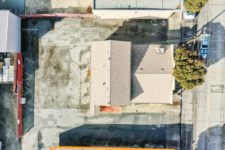 More Photos Of 219 South St, Hollister Storefront Retail Residential For Lease