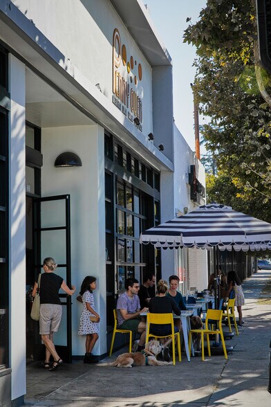 More Photos Of 2129-2133 Colorado Blvd, Eagle Rock Storefront For Sale