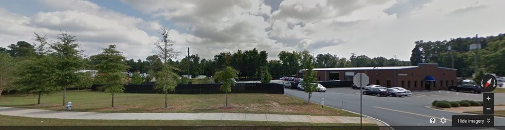 More Photos Of 289 N Price Rd, Sugar Hill Light Manufacturing For Lease