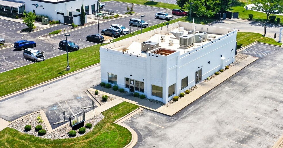 More Photos Of 9551 NE 83rd Ter, Kansas City Restaurant For Lease