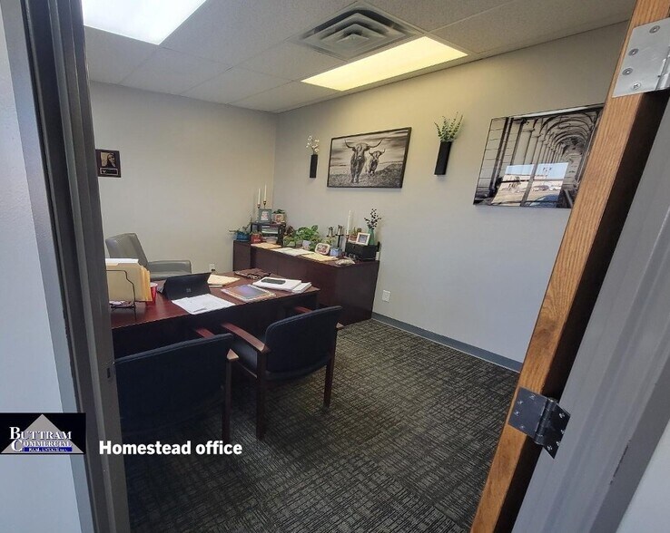 More Photos Of 2660 E 32nd St, Joplin Office Residential For Sale