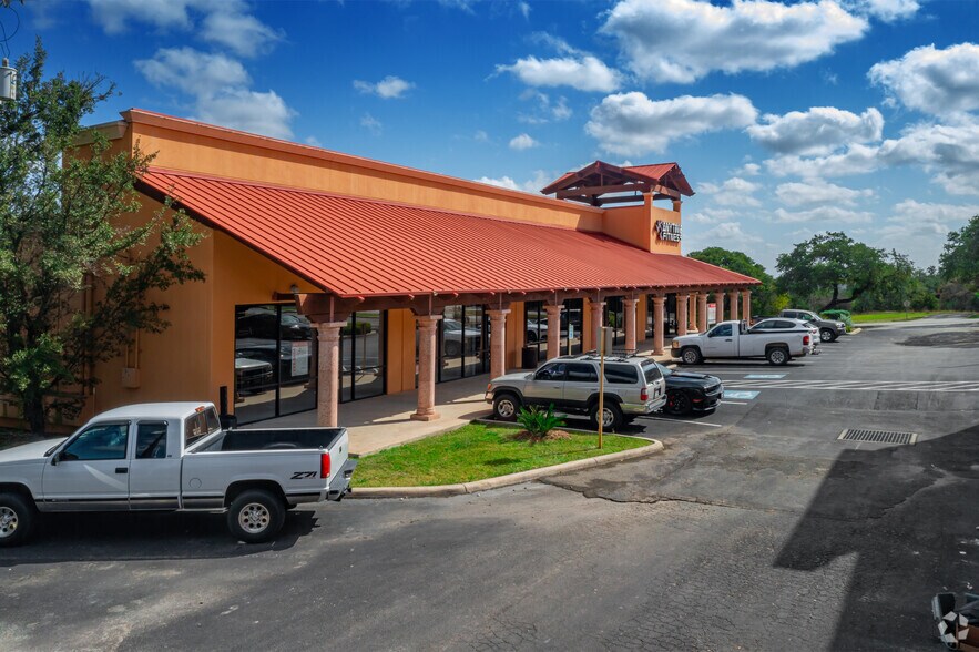 More Photos Of 9091 Fair Oaks Pky, Fair Oaks Ranch Unknown For Lease