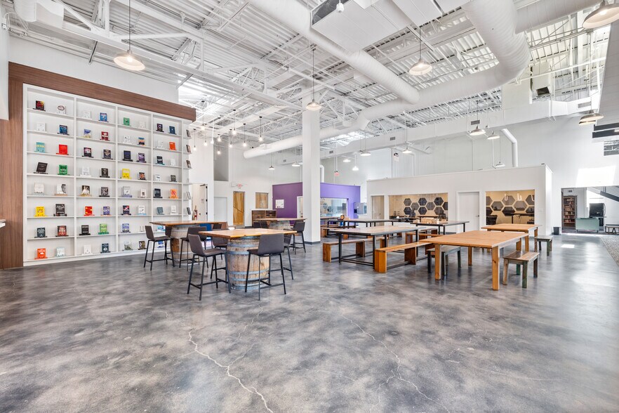 More Photos Of 507 E Calles St, Austin Loft Creative Space For Lease