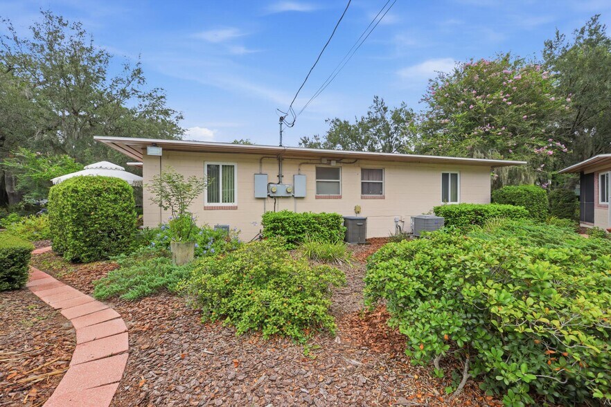 More Photos Of 642 Harwood St, Orlando Apartments For Sale