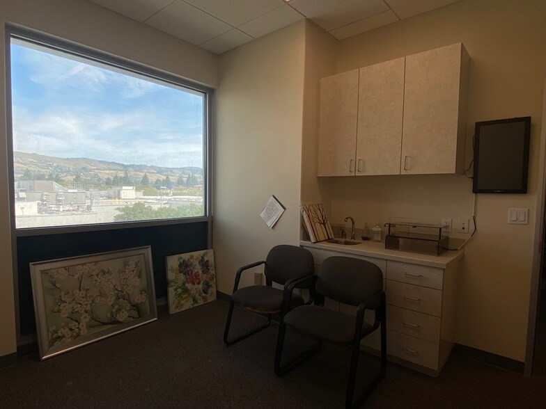 More Photos Of 200 Joe Figueres Ave SUITE 340 (UNIT 312), San Jose Medical For Sale