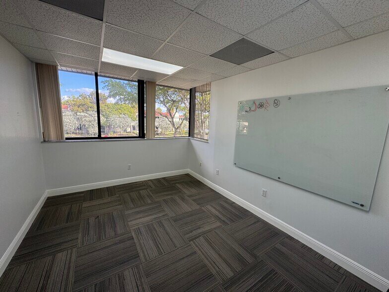 More Photos Of 7000 SW 97th Ave, Miami Office For Sale
