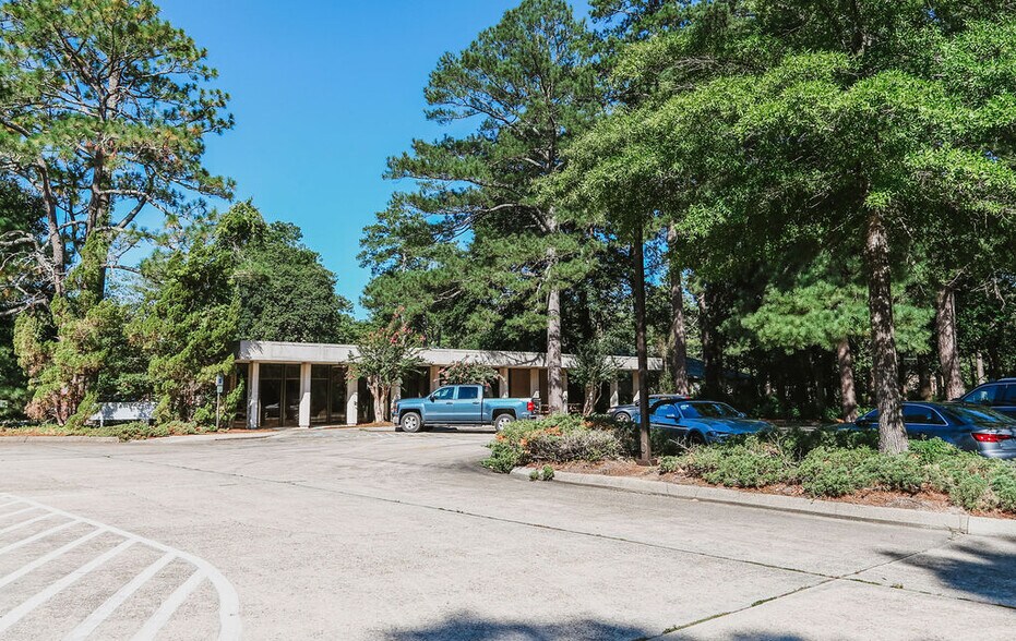 More Photos Of 130 Lexington Ln, Southern Pines Office For Lease