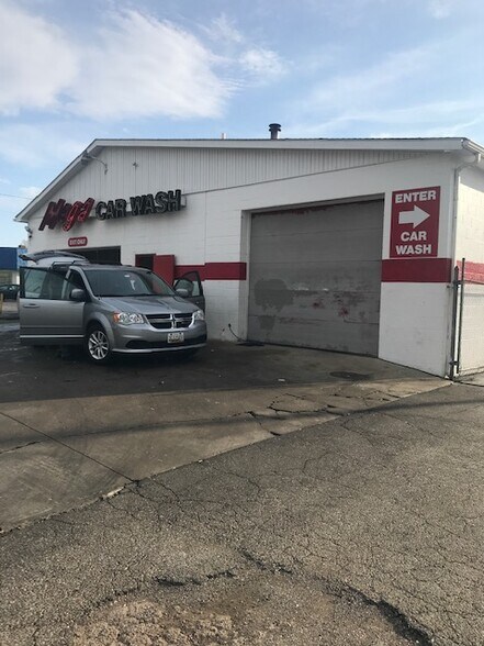 More Photos Of 2492 Youngstown Rd SE, Warren Carwash For Lease