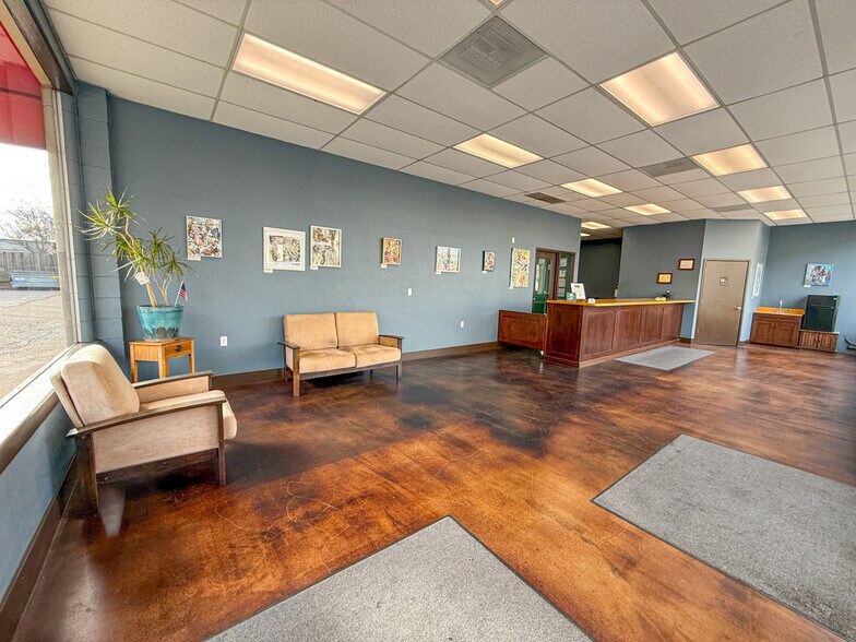 More Photos Of 1931 1st St, Livermore Freestanding For Sale