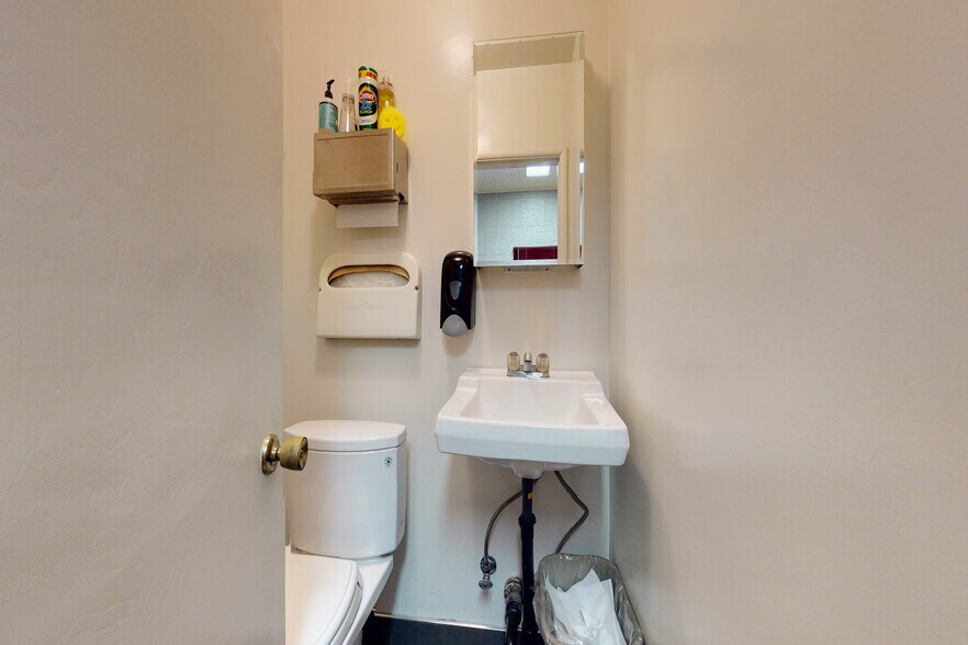 More Photos Of 3400-3470 Randolph St, Huntington Park Warehouse For Lease