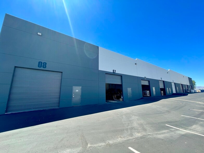 More Photos Of 6012 Topaz St, Las Vegas Warehouse For Lease