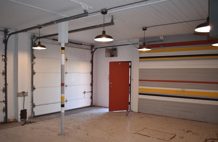 More Photos Of 2204 E 11th St, Tulsa Restaurant For Lease