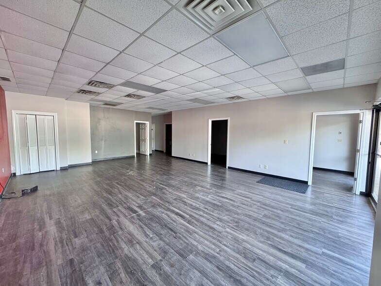 More Photos Of 747 Queen City Pky, Gainesville Unknown For Lease