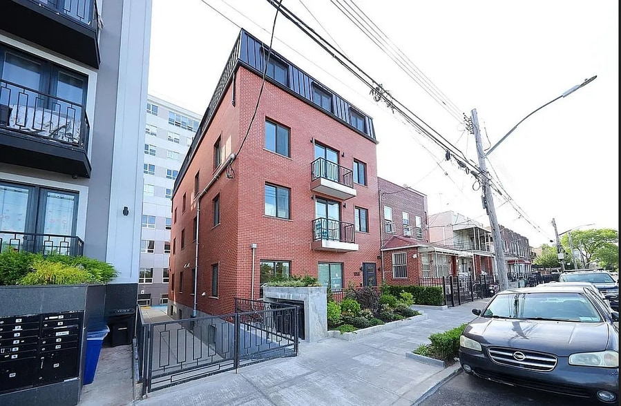 More Photos Of 1058 62nd St, Brooklyn Apartments For Sale