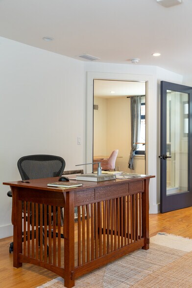 More Photos Of 1913-1915 Hyperion Ave, Los Angeles Loft Creative Space For Sale