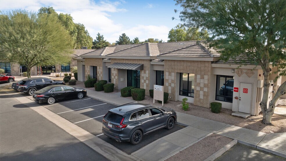 More Photos Of 7165 E University Dr, Mesa Medical For Lease