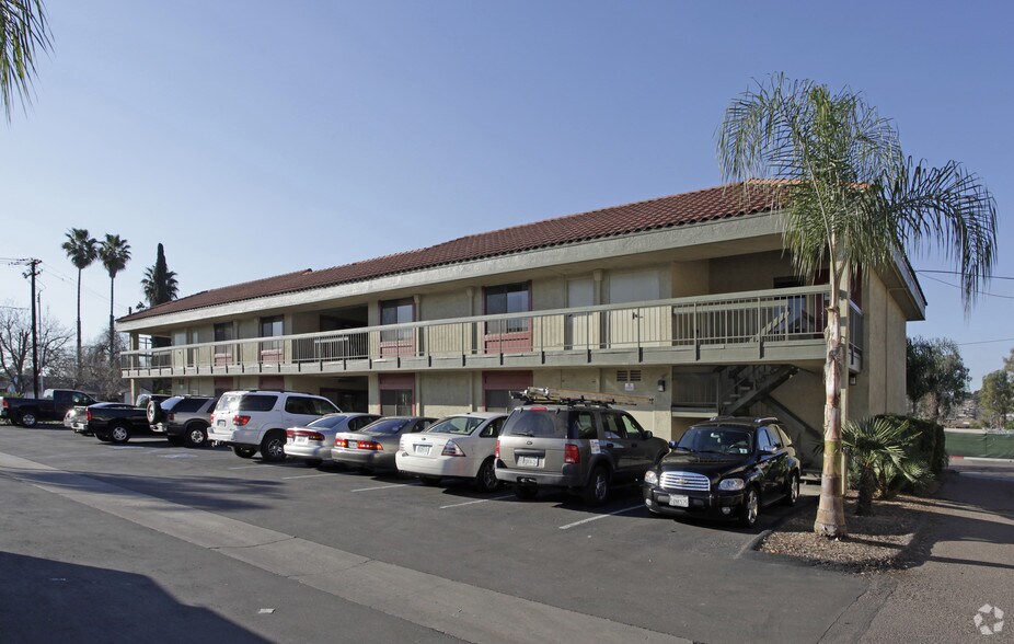 More Photos Of 250-260 S Orange St, Escondido Office For Lease