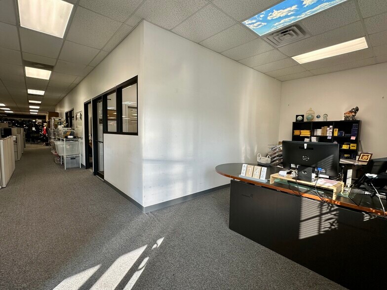 More Photos Of 4042 W 82nd Ct, Merrillville Office For Sale