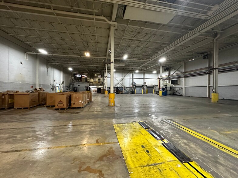 More Photos Of 301 Cuthbert Blvd, Cherry Hill Warehouse For Sale