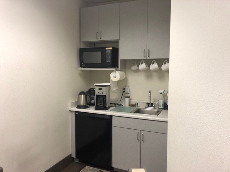 More Photos Of 1328-1350 Tennessee St, Vallejo Office For Sale