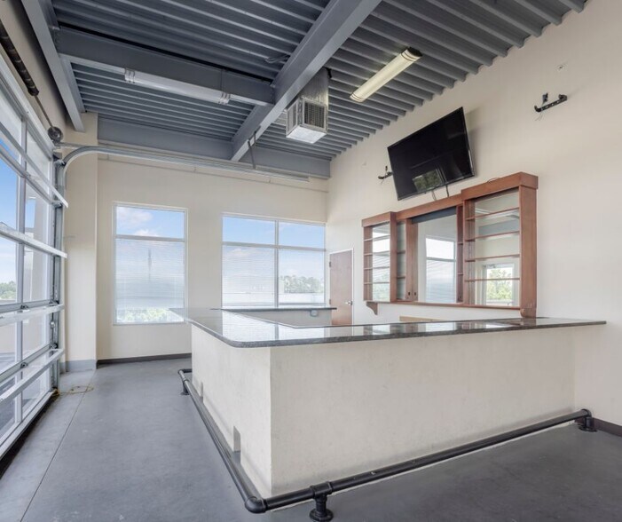 More Photos Of 4921 Centre Pointe Dr, North Charleston Office For Lease