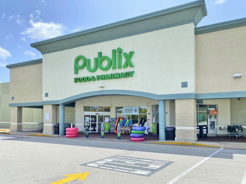 Primary Photo Of 6750-6760 W Gulf to Lake Hwy, Crystal River General Retail For Lease