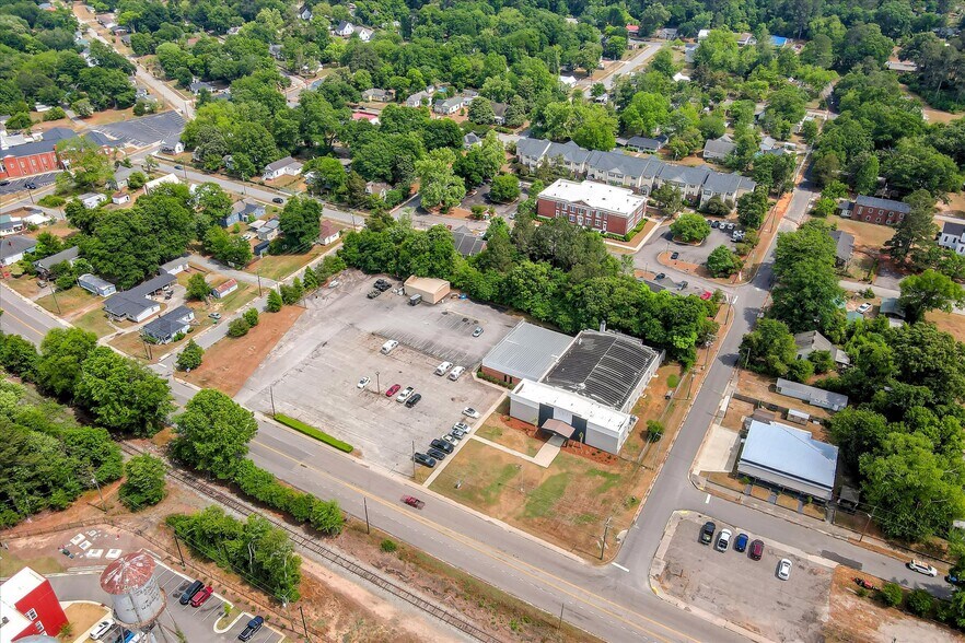 More Photos Of 1089 Augusta Rd, Warrenville Office For Sale