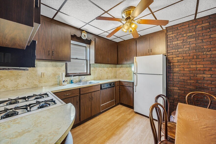 More Photos Of 6112 56th Dr, Maspeth Multifamily For Sale
