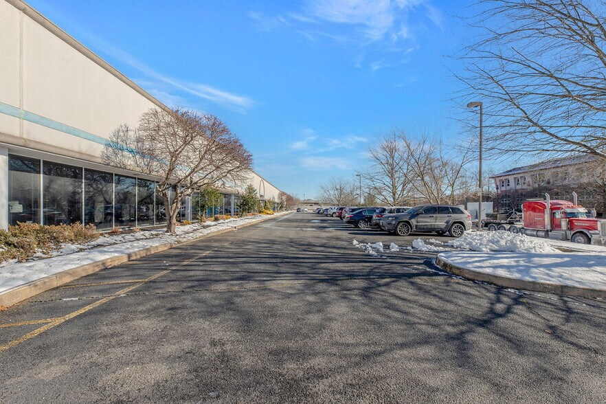 More Photos Of 81 Corbett Way, Eatontown Office For Lease