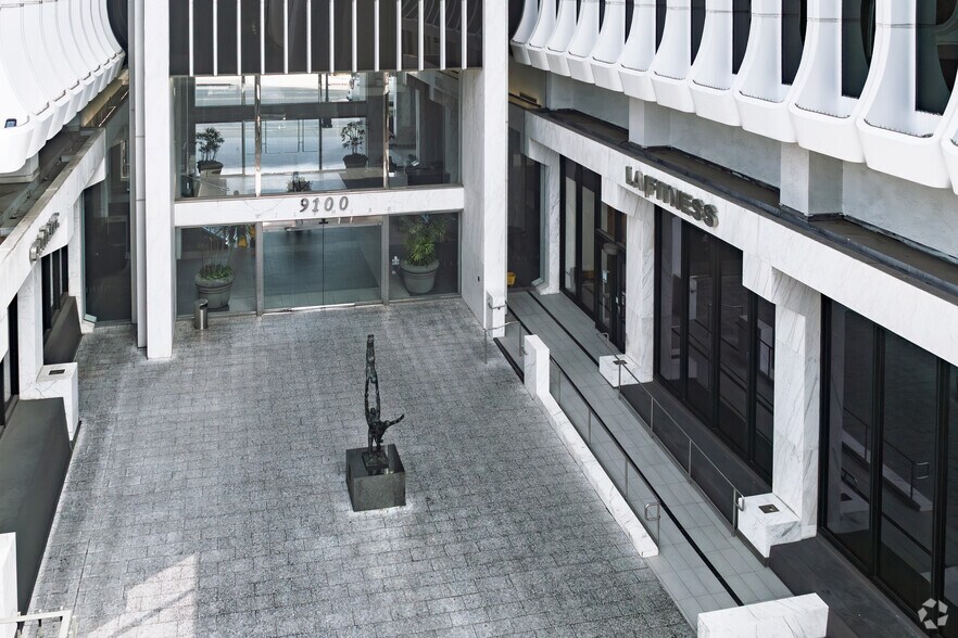 More Photos Of 9100 Wilshire Blvd, Beverly Hills Office For Lease