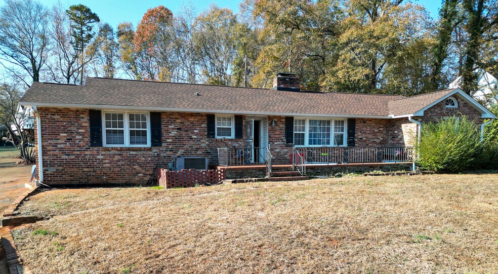 More Photos Of 2821 Poinsett Hwy, Greenville Land For Sale