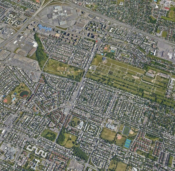 More Photos Of 6900 Boul Des Galeries D, Montréal Land For Sale