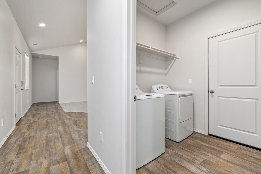 More Photos Of 1859 NW Enterprise St, Mountain Home Multifamily For Sale