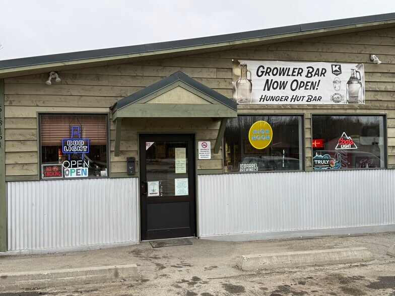 More Photos Of 51815 Kenai Spur Hwy, Kenai General Retail For Sale
