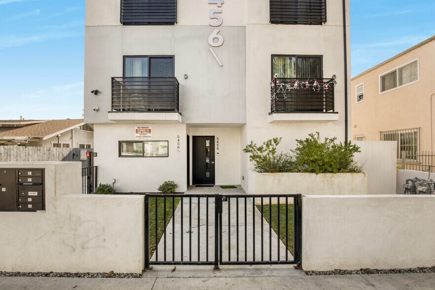 More Photos Of 5456 Barton Ave, Los Angeles Apartments For Sale