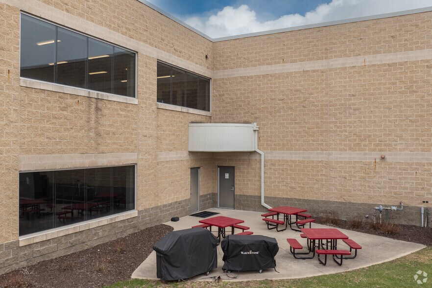 More Photos Of 5030 Corporate Exchange Blvd SE, Grand Rapids Coworking Space