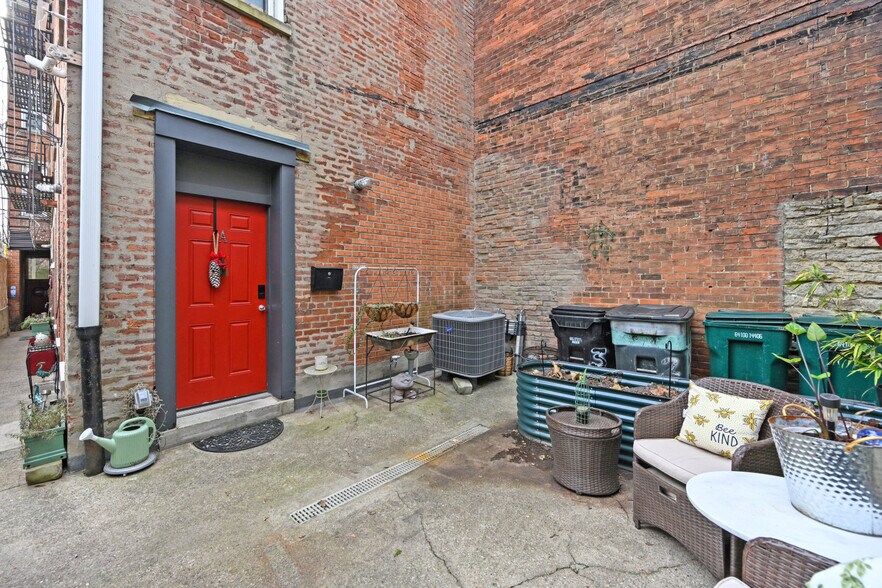 More Photos Of 118 E Liberty St, Cincinnati Apartments For Sale