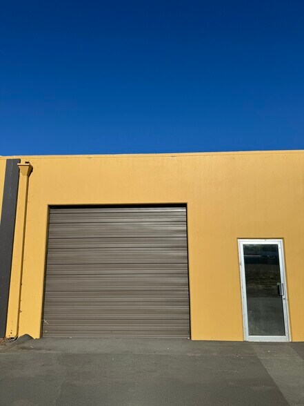 More Photos Of 4210-4226 Petaluma Blvd N, Petaluma Research And Development For Lease