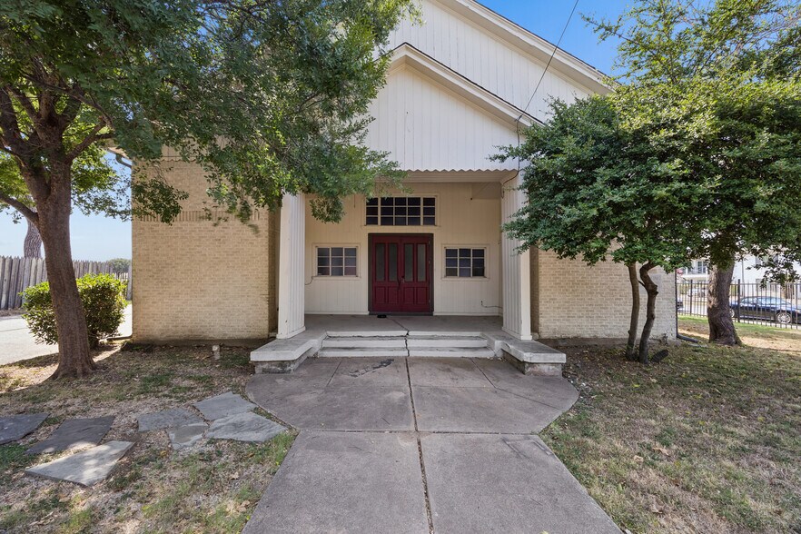 Primary Photo Of 2602 Kings Rd, Dallas Religious Facility For Sale