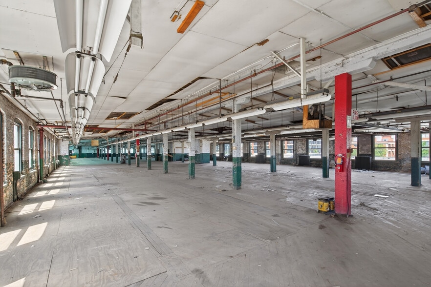 More Photos Of 27 E 2nd St, Richmond Warehouse For Sale