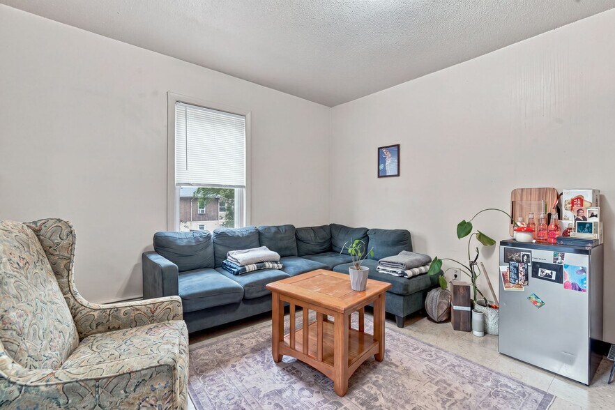 More Photos Of 32 Northeast St, Woonsocket Apartments For Sale