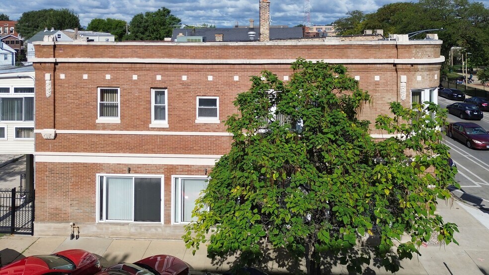 More Photos Of 3256-3258 N Elston Ave, Chicago Storefront Retail Residential For Sale