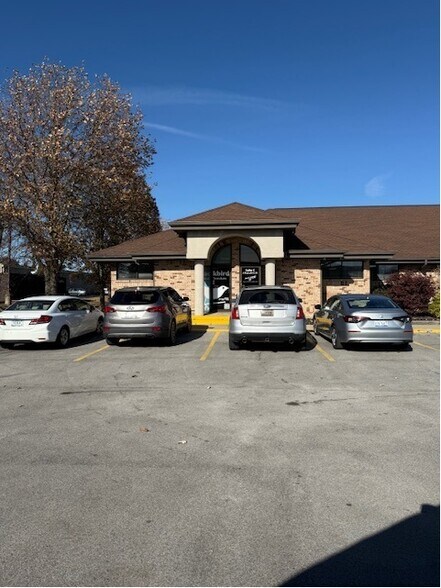 Primary Photo Of 2 Executive Dr, Lafayette Office For Lease