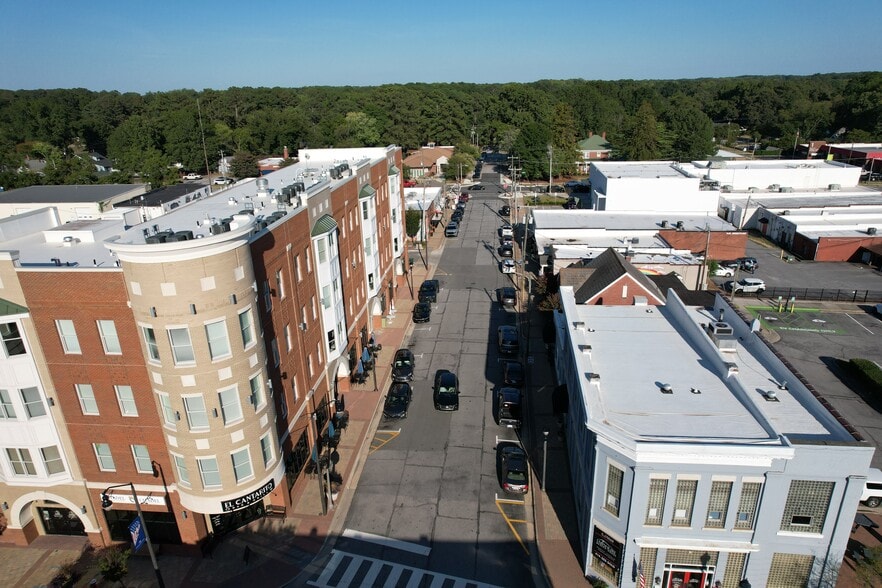 More Photos Of 120 Raleigh St, Fuquay-Varina Storefront For Sale