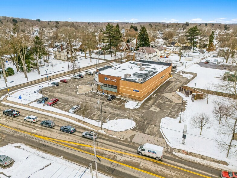 More Photos Of 335 Main St, Greenville Drugstore For Sale