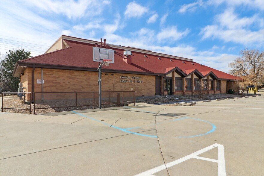 More Photos Of 13680 E 14th Pl, Aurora Schools For Lease