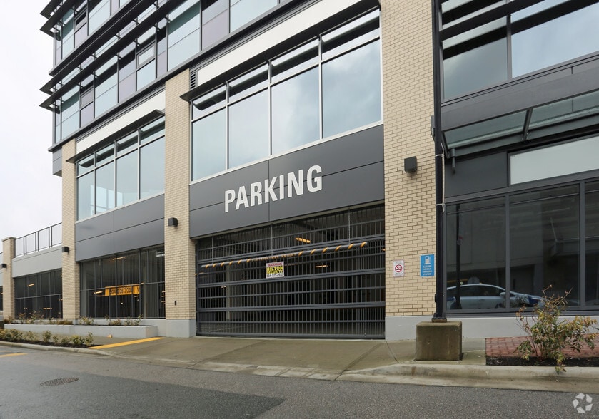 More Photos Of 7327 137th St, Surrey Office For Lease