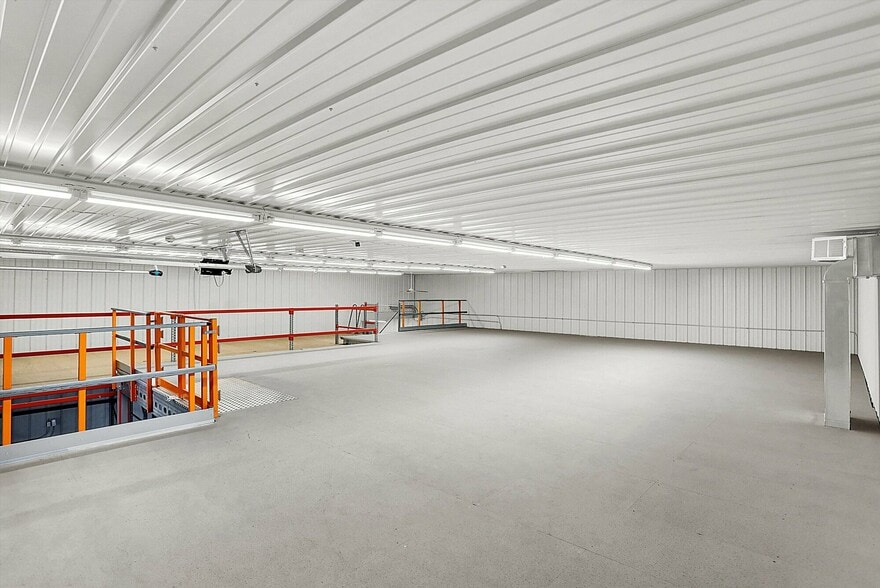 More Photos Of , Indianapolis Industrial For Sale