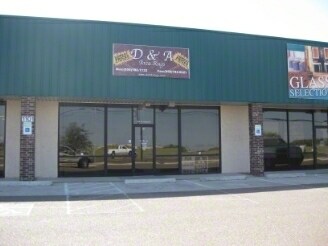 More Photos Of 1101 W Ferguson Ave, Pharr Showroom For Lease