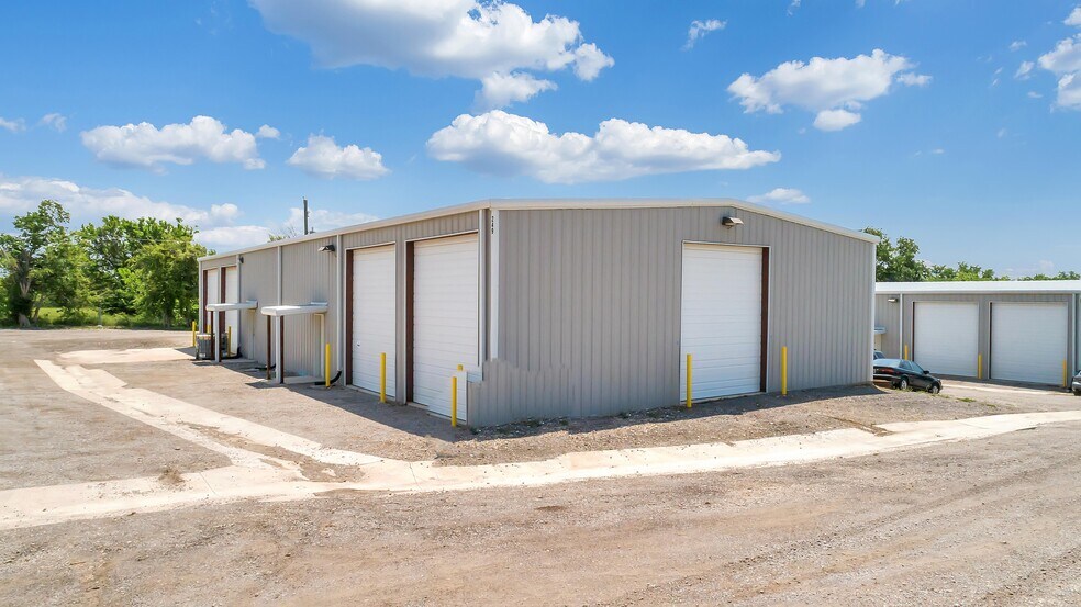 Primary Photo Of 245-251 Ponderosa Ln, Burleson Service For Lease